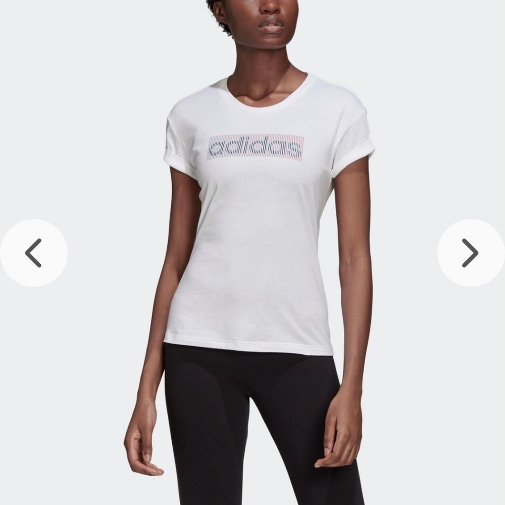 Adidas t-shirt size S